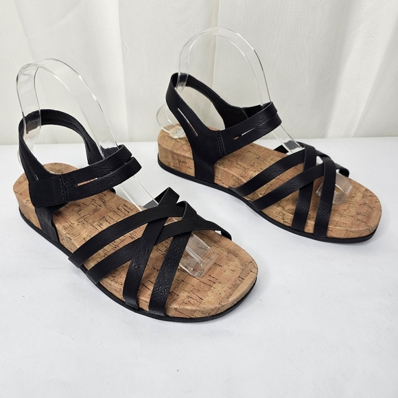 B.O.C Comfort Black Strappy Sandals Cork Footbed Size 8 - Picture 1 of 9
